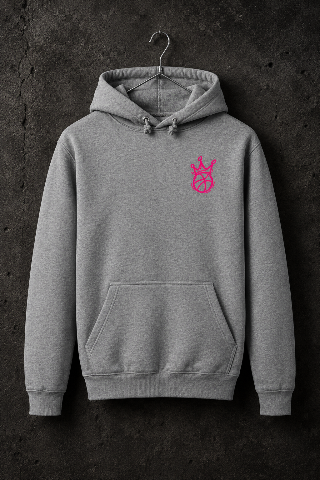 Hoodie-Frontmockup mit pinkem Krone-Basketball-Brustprint