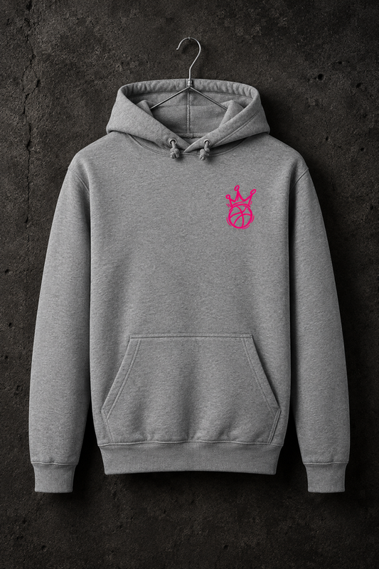 Hoodie-Frontmockup mit pinkem Krone-Basketball-Brustprint